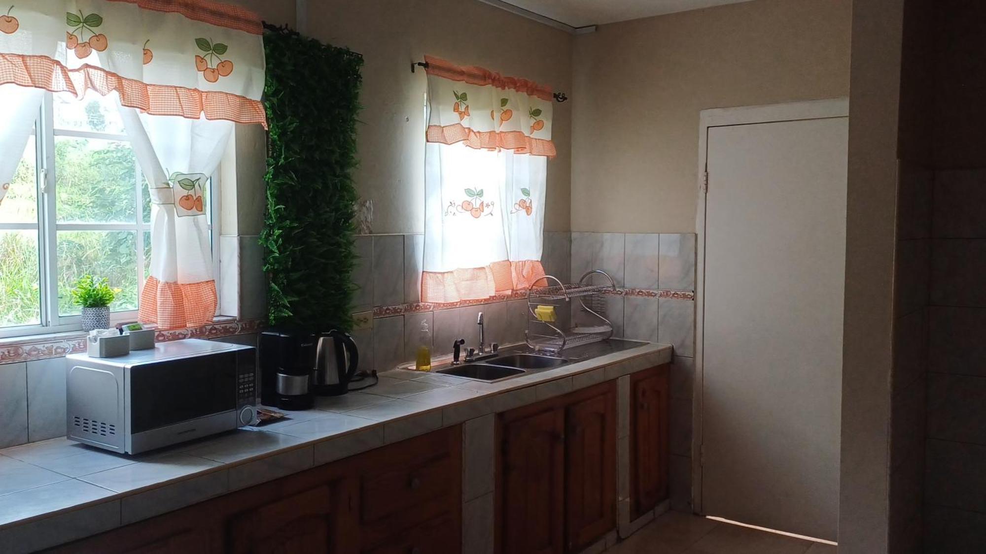 A&j Vacation Apartment *
